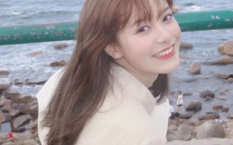别让人生输给了心情(温柔气质女生头像最新)