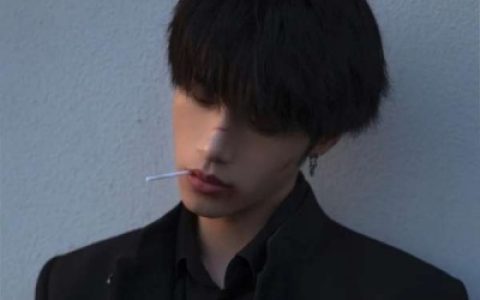 真正在乎你的人会比你主动(干净清爽个性男生抖阴头像)