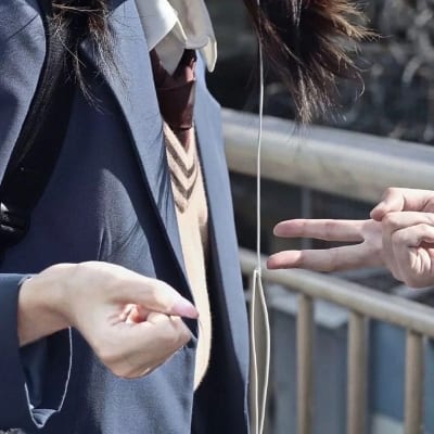 再冷的天我们也要活得热气腾腾(走心超级有质感的甜美真人情头)