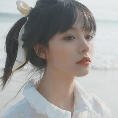 起笔写你落笔想你(最新抖阴女生头像意境唯美)