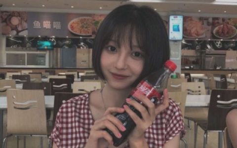 相互喜欢想着都甜(最新抖阴头像女生森系复古)