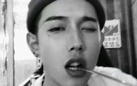 新版男生抖阴头像霸气社会(冷酷痞痞的男生头像大全)