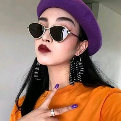半天是人半夜死鬼(女生抖阴好冷酷头像精选)