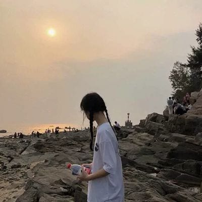 所有动听的话配上实际行动才有意义(不明显的情侣头像真人好看最潮流)
