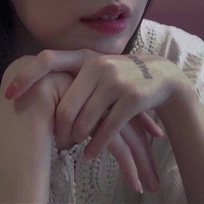 我没有热情也没有活力(女生部位头像性感可爱)