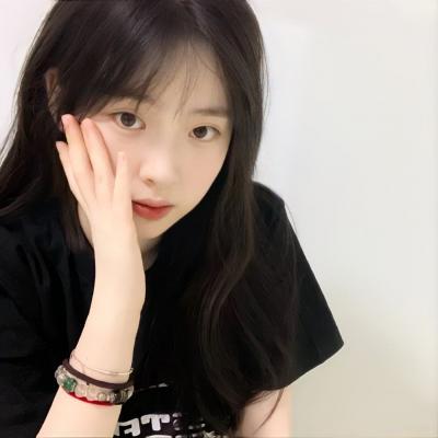 爱你且感觉到被你所爱太美好了(气质与众不同的甜妹头像真人)图5