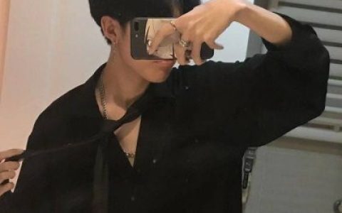 最新手机控男生头像潮流(好看的霸气男生头像挡脸)