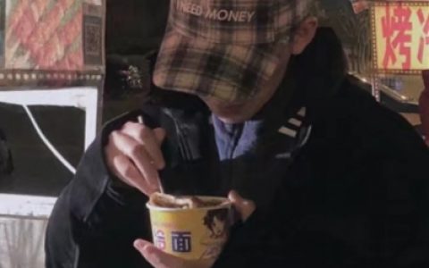 永远清醒永远知进退(最火男生头像伤感颓废)