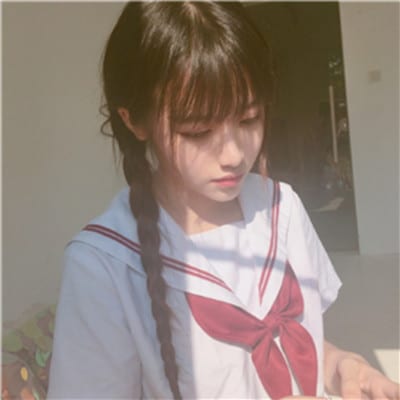 还没恋爱就失恋了(校园制服清纯女生头像高清)