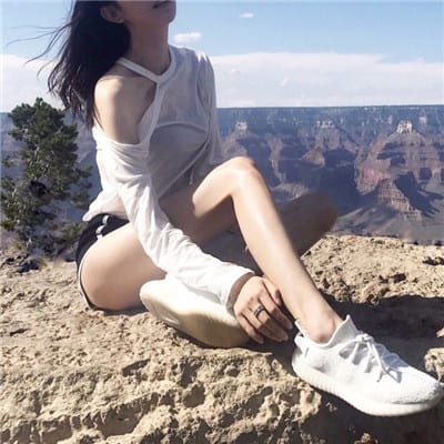 美不美看大腿(性感美腿女生头像高清)