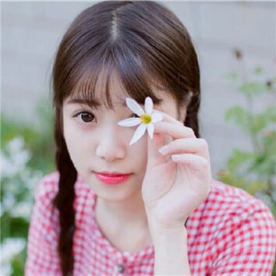樱花树下那属于我们的回忆(唯美有意境女生长发头像最新)