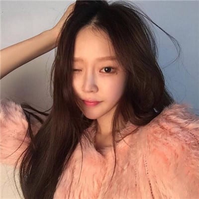 你对什么都不热爱果然孤独(网红美女好看的女生头像)