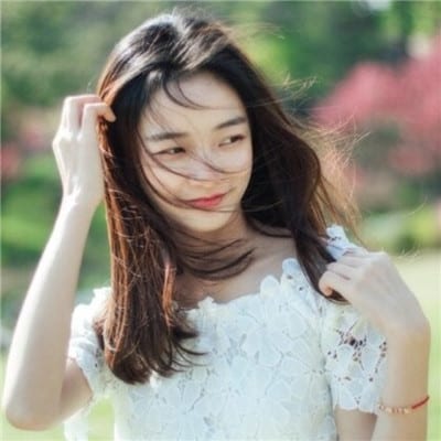 碎的想念怎能反射我们的爱(有意境女生长发头像精选)