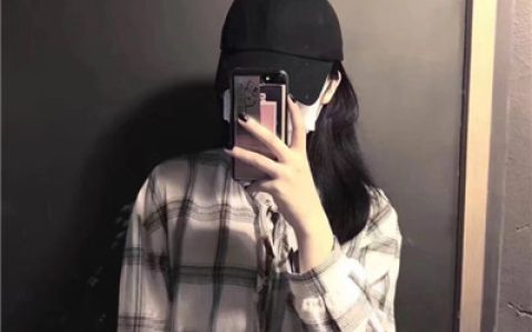 把我推进深海少年你真善良(美女和猫咪头像高清图片)