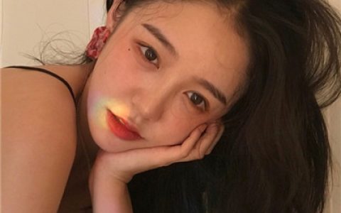 头像请你一定要全力以赴的开心(红色系女生可爱高清)