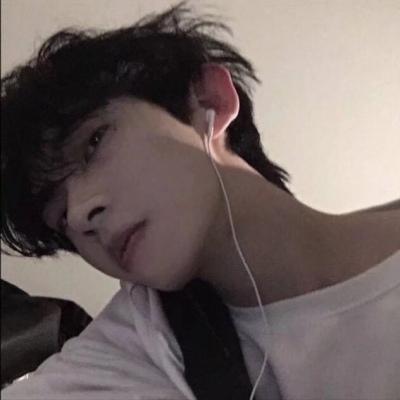 懒得管你也懒得继续爱你(好看的男生头像大全)