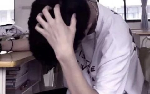 不适合这个词得有多遗憾(抖阴男生背影头像伤感颓废)