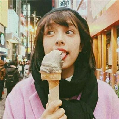 我在努力了你不要喜欢别人(陌陌头像最新女生青春可爱)