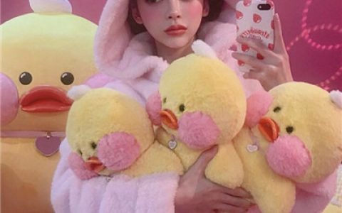 爱一个人或许要慷慨(最新好看的女生头像高清)