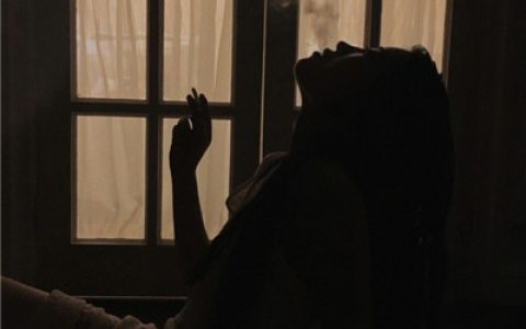 每当有微风吹过都会想起你(女生超拽冷酷头像大全)