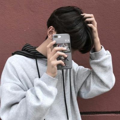 他心里没有你只是嘴甜(超酷男生头像精选时尚霸气)