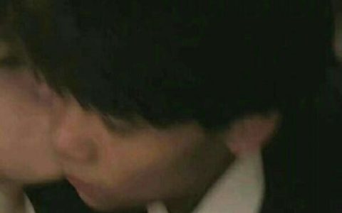我在你身后比春天温柔(配对情侣头像一人一张霸气)