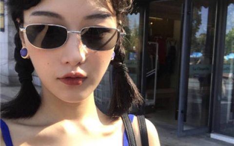 人潮拥挤边走边爱怕什么孤独(女生头像高清自然唯美好看图片)