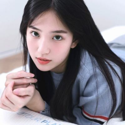 念旧的人总是活的像个拾荒者(让人一见钟情的氛围感女生头像)图3