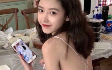 这街上太拥挤太多人有秘密(抖阴女生头像气质唯美)