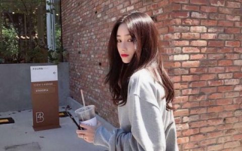 愿有人在路的尽头等你(抖阴女生头像可爱好看大全)