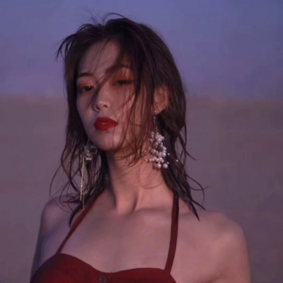 放松点生活你没那么多观众(最新很流行的超高颜值的女生清纯头像)