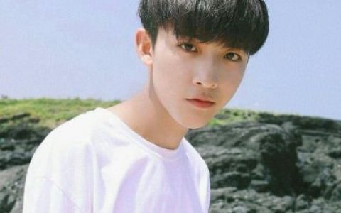 1G的大脑袋装了2G的烦恼(男生短发阳光帅气头像大全)