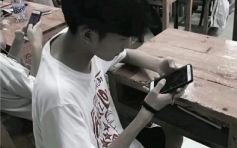 我对你向往但不抱希望(最新男生头像拆拽冷酷帅气)