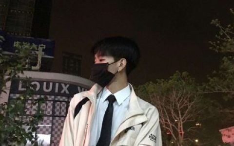 住不进你心里我怪谁(男生伤感头像大全超拽帅气)