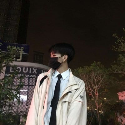 住不进你心里我怪谁(男生伤感头像大全超拽帅气)