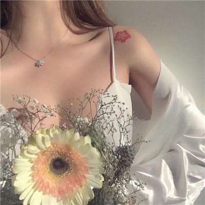 不露脸的女生头像高清无水印(部位女头有点性感有点污)