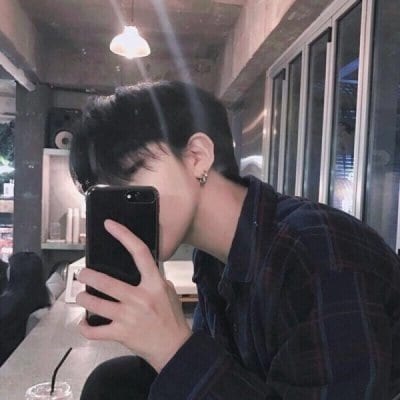 你转身一瞬我萧条一世(手机控男生自拍头像霸气精选)