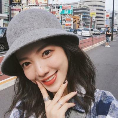 留不住的东西就用力扔远点(最新超好看甜美女生微博头像)图