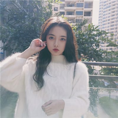 陪我从齐肩短发到长发及腰(女生唯美有意境头像最新)