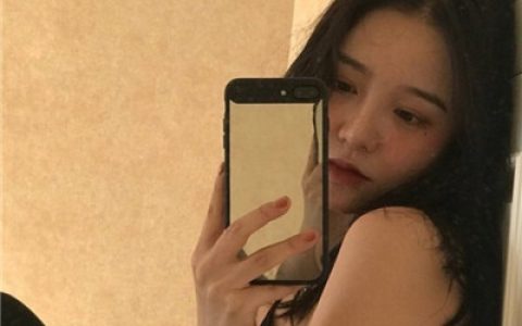 人闲屁事多矫情又(露肩性感锁骨女生头像精选)