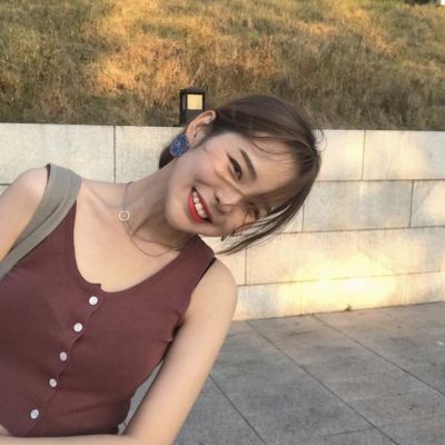 衣服要穿厚厚的看起来胖胖的让别人怕怕的(清新有意境的女生抖阴头像)