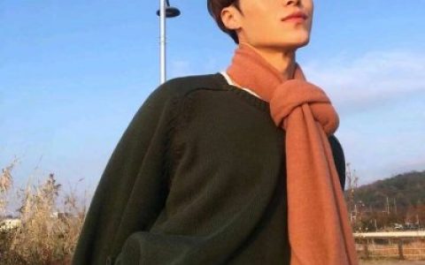 这个世界没有不带伤的人(干净帅气阳光男生头像独一无二)