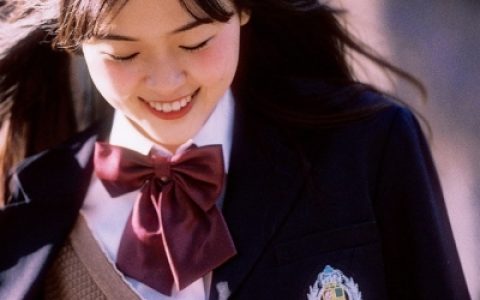 把今天过好不让遗憾来打扰(秋季很有氛围感的女生抖阴头像)