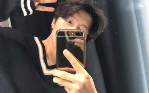 高清手机控男生头像帅气有个性(最火爆的男生抖阴头像气质独特)