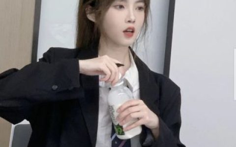 我始终还是等不来那种明目张胆的偏爱(很有质感的美女很有品位的唯美头像)