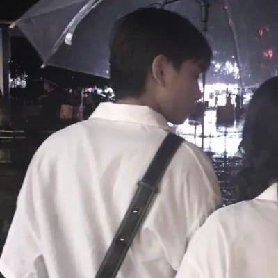 拒绝暧昧成熟稳重(热恋中情侣不易撞的头像)