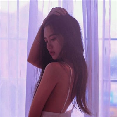 是时候放过别人也放了自己(女生温柔长发性感高清头像精选)