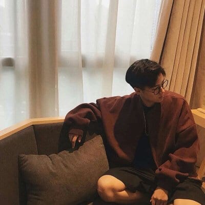 失恋一次听懂了所有情歌(青春帅气男生头像大全最新)