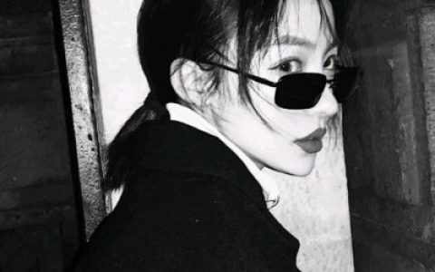 老歌越听越有味旧人越看越无情(抖阴女生头像伤感好看精选)