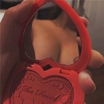 欠了你什么梦里都不放过我(女生头像重口味浓妆艳抹)